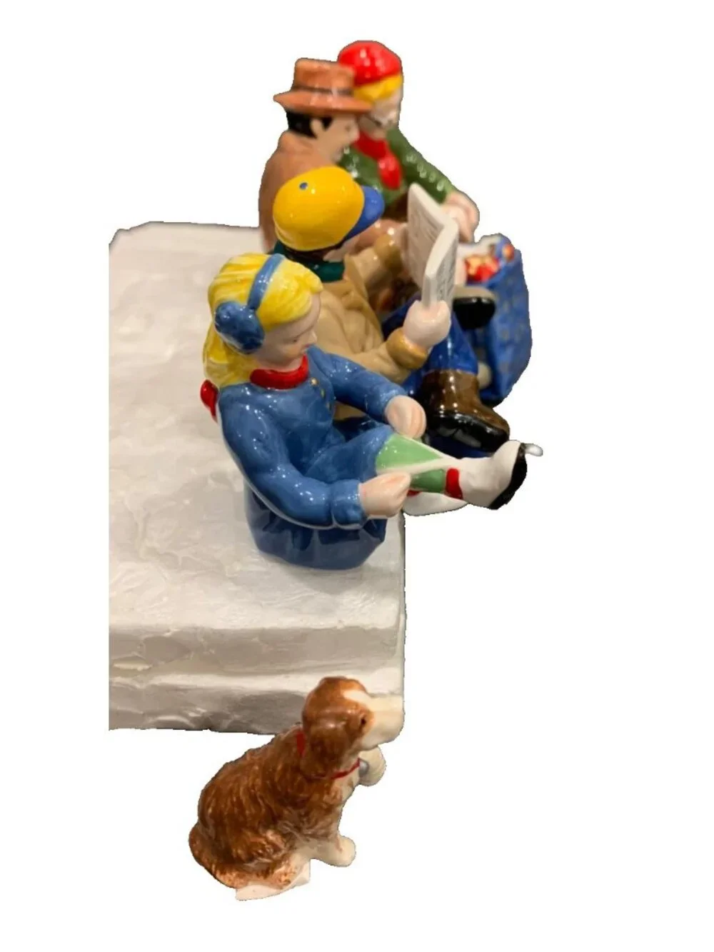 Department 56 Sitting In The Park (Set of 4) Figures Snow Village 56.55100